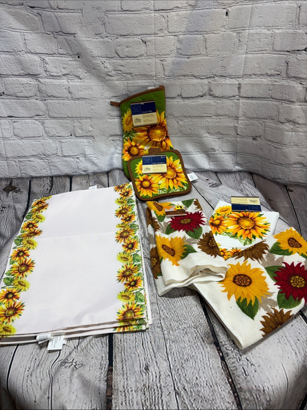 Home Collection Sunflower Kitchen Linen Set - Yellow & Green